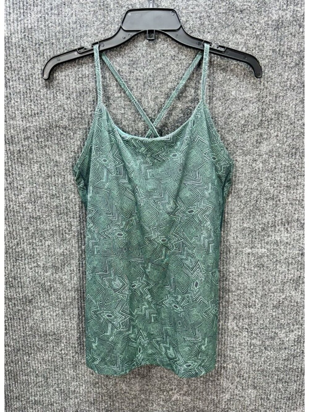 Patagonia Cross Beta Tank Top Womens XL Slim Fit Teal Green Shelf Bra Yoga 23490